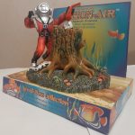 Adorno buzo cazador con Morena Penn Plax Action Motion 14x12 cm