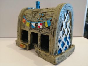 Adorno Tipo Casa Don Cangrejo Chica  10 CM - Imagen 2