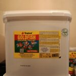 Alimento Para Goldfish Balde SelladoTropical Goldfish Colour Pellet de 3.6 kg